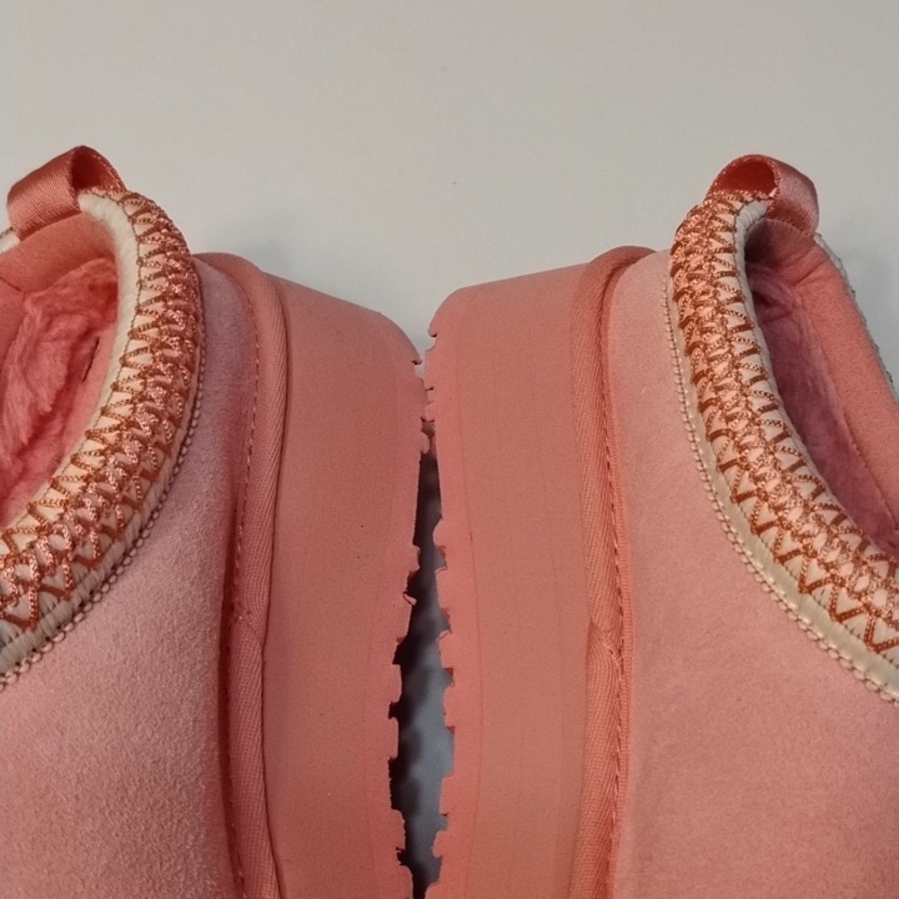 Ugg Taz Love 25" Slippers - Picture 6 of 14